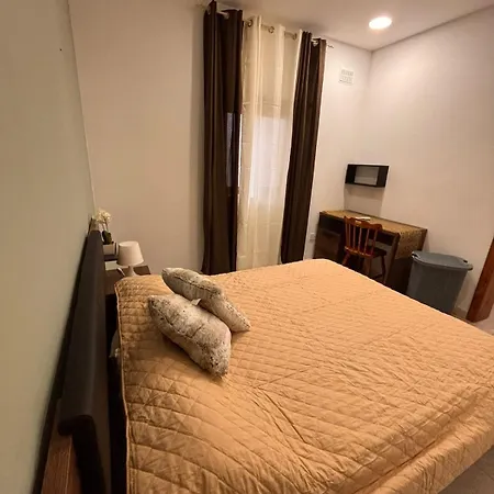 Bright St Julians For 1 To 3 Guests * San Ġiljan